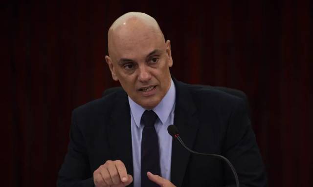 Alexandre de Moraes retira sigilo do caso das joias da Arábia Saudita