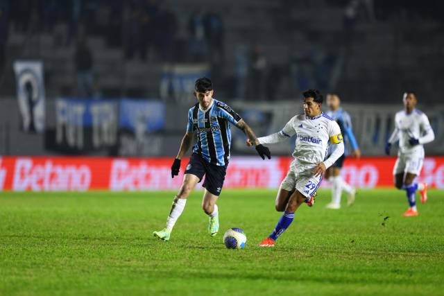 Grêmio perde para o Cruzeiro e se complica na zona de rebaixamento
