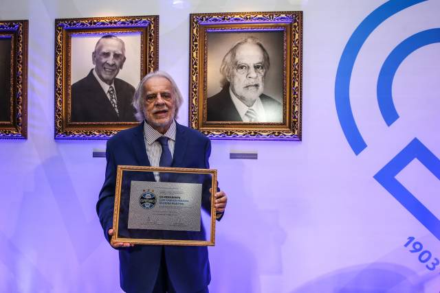 Morre Luiz Carlos Pereira Silveira Martins, o Cacalo, aos 73 anos