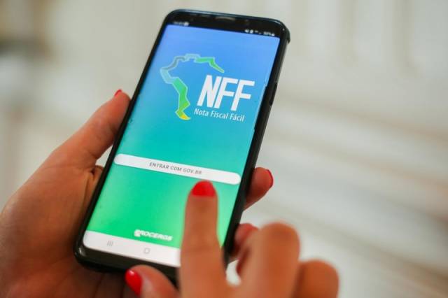 MEIs podem emitir notas fiscais de forma simplificada com aplicativo