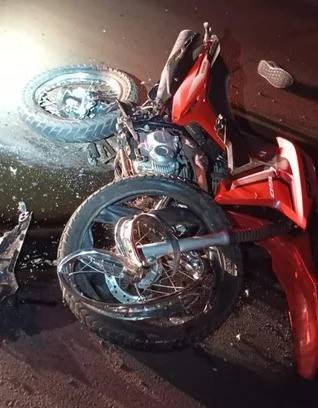 Homem e mulher morrem em colisão na ERS-342