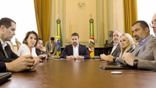 Leite anuncia retomada das promoções na carreira do magistério