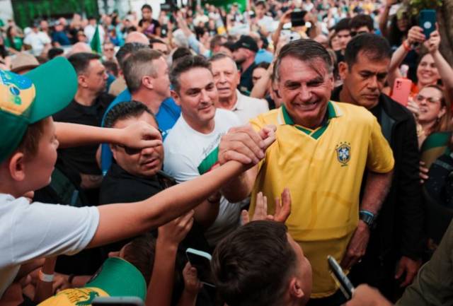 Jair Bolsonaro visita a Fenasoja