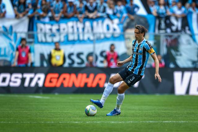 Grêmio encerra temporada de 2024 em jogo de despedida de Geromel