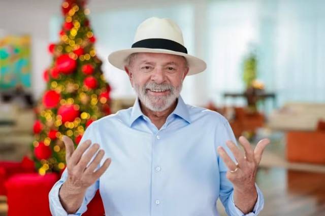 Lula concede indulto natalino a presos com HIV, câncer e gestantes