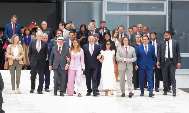 Lula diz que a democracia venceu, em ato pelos dois anos do 8 de janeiro