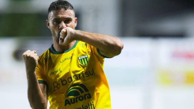 Ypiranga vence a primeira partida da final da Taça Farroupilha
