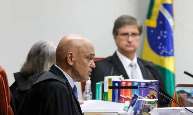 Moraes nega que STF esteja condenando velhinhas com a bíblia na mão