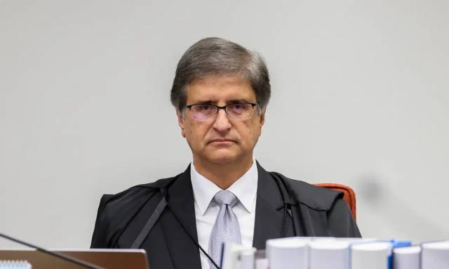 PGR pede arquivamento de investigação contra Bolsonaro sobre fraude em cartão de vacina
