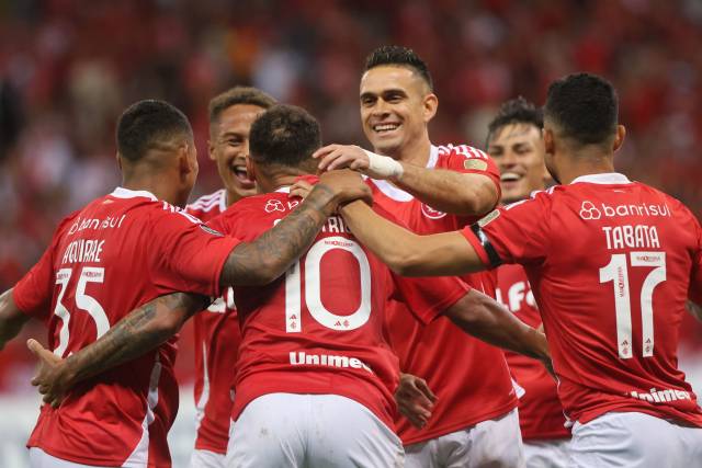 Com hat-trick de Alan Patrick, Inter vence o Atlético Nacional-COL
