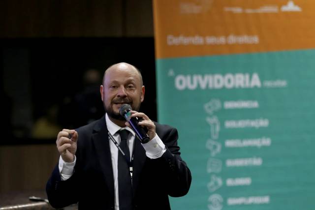 Lula escolhe procurador federal como novo presidente do INSS
