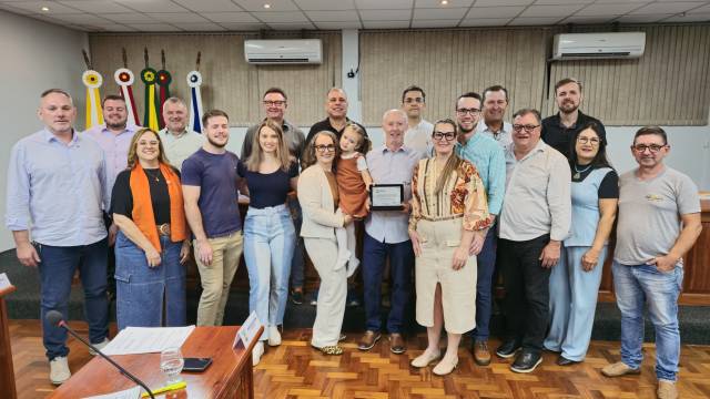Rádio Colonial é homenageada pela Câmara de Vereadores pelos 70 anos