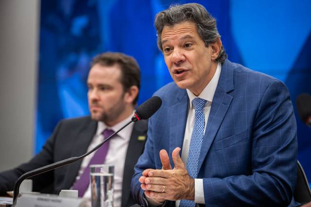 Ministério da Fazenda esclarece mudanças em fundos imobiliários e Fiagros