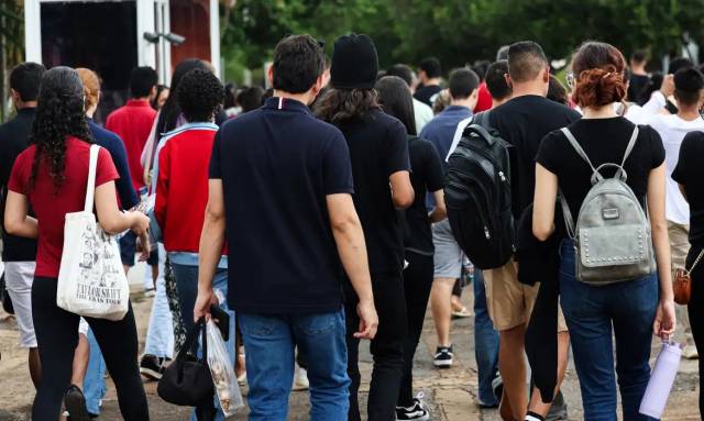 Inscrições para concorrer às bolsas do Prouni começam nesta segunda