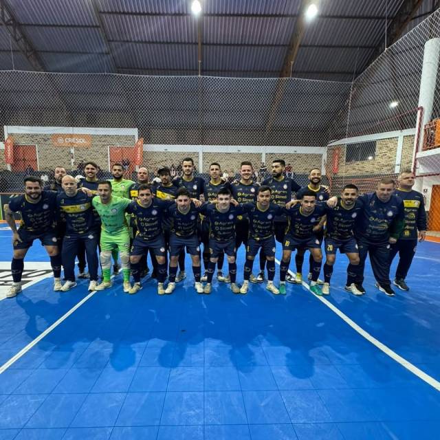 União ganha do Rodeio Futsal e garante a liderança isolada