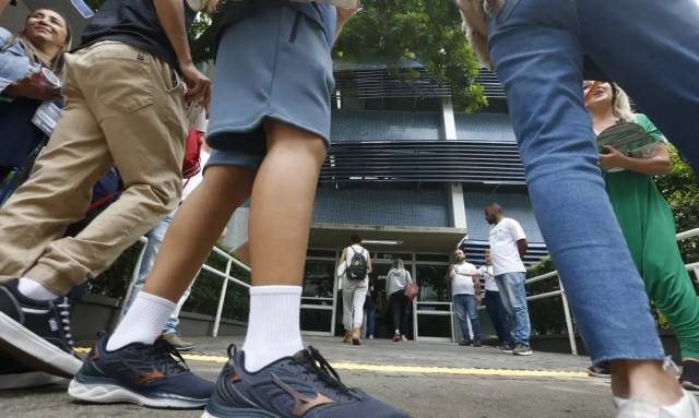 Penas mais duras para crimes em escolas entram em vigor