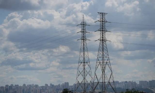 Nova MP tenta evitar alta na conta de luz após derrubada de vetos