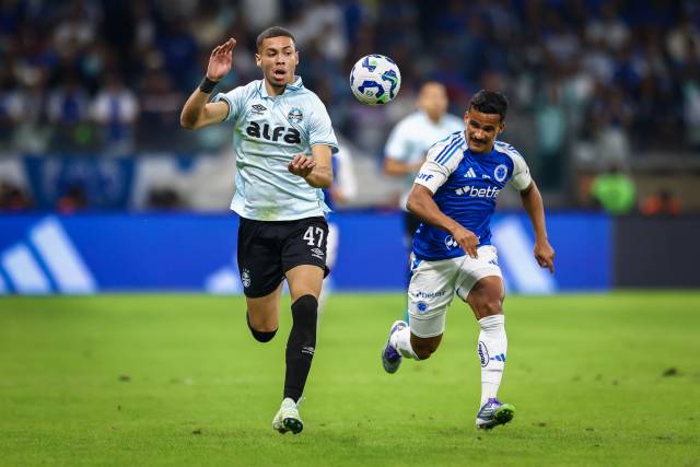 Em seu retorno ao Brasileirão, Grêmio é goleado por 4 a 1 pelo Cruzeiro