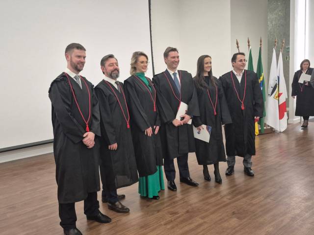 Laura Redel é reempossada como presidente da OAB de Três de Maio