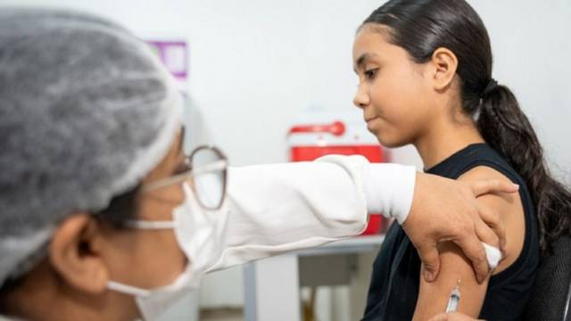 Vacinação contra HPV para jovens de 15 a 19 anos é prorrogada