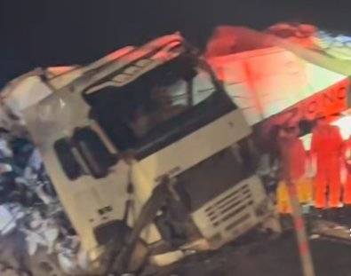 Colisão entre ônibus e carreta deixa 11 mortos em Mato Grosso