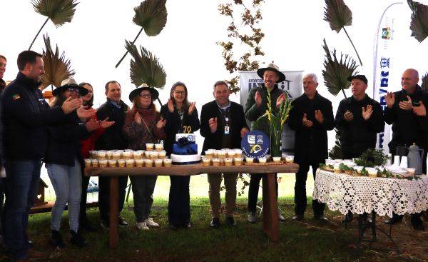 Ascar celebra 70 anos no Hortigrangeiros em Santa Rosa