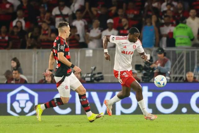 Inter perde por 1 a 0 para o Flamengo no jogo de ida da Libertadores