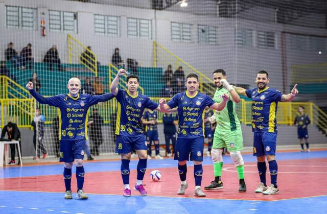 União Três-maiense vence o União de Nonoai por 7x0