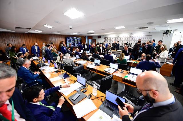 CPMI aprova quebra de sigilo de ex-diretores do INSS e associações de aposentados