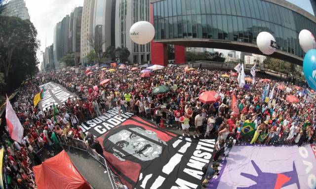 Manifestantes protestam contra anistia e PEC da Blindagem