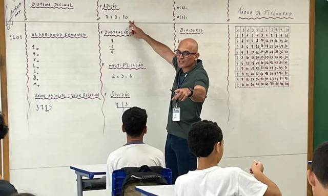 Desafio dos professores é atrair a atenção dos estudantes durante aulas