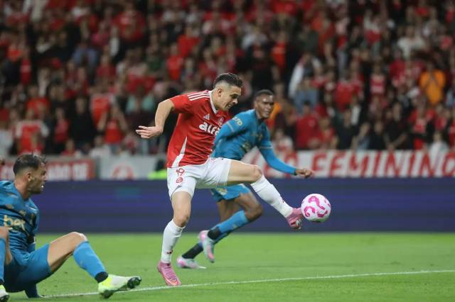 Inter vence o Sport por 2 a 0 no Beira-Rio