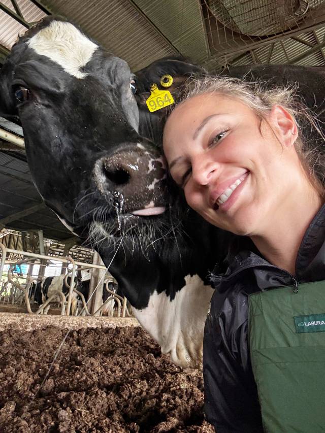 Unitec conta com serviço de assistência técnica para o controle da qualidade do leite