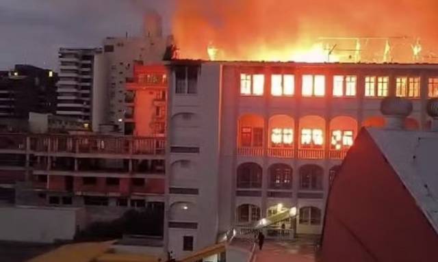 Colégio Marista, em Santa Maria, é atingido por incêndio