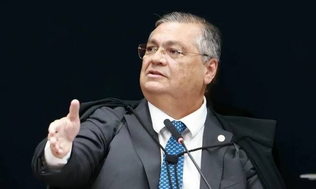 STF torna ré mulher que ofendeu ministro durante voo