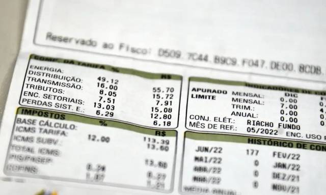 Fevereiro seguirá com bandeira tarifária verde na conta de luz