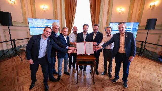 Leite firma contrato com nova administradora para modernizar aeroportos de Passo Fundo e Santo Ângelo