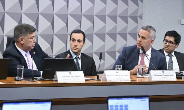 Empresário se mantém em silêncio em depoimento à CPMI do INSS