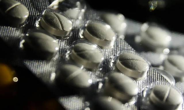 Câmara aprova regras para venda de medicamentos em supermercados