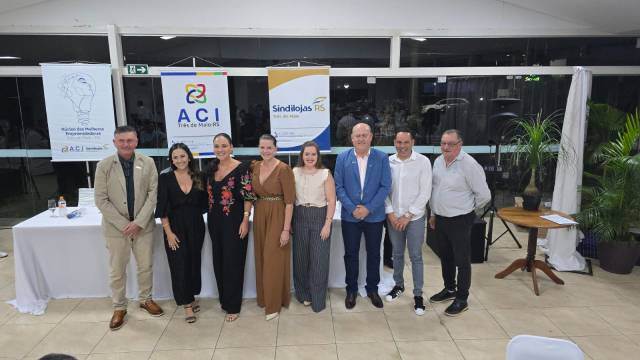 ACI e Sindilojas de Três de Maio dão posse a novas diretorias