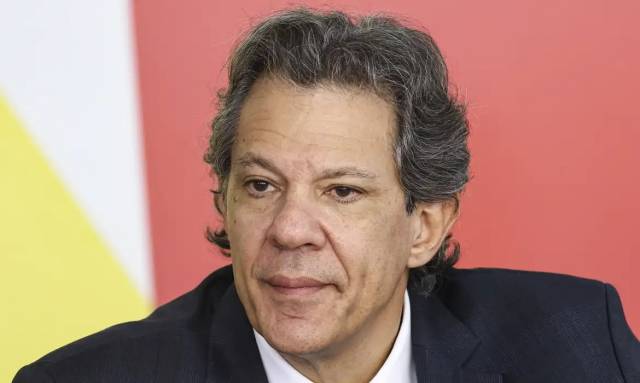 Haddad fará proposta aos estados para conter preços dos combustíveis