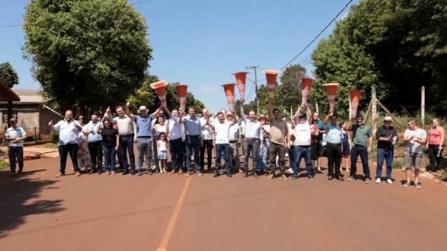 Gabriel Souza inaugura acesso asfáltico ao município de Alegria