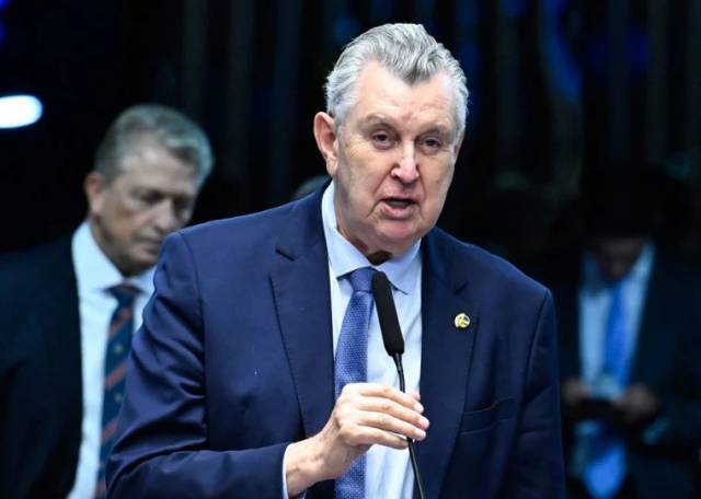 Senador Luis Carlos Heinze anuncia que não disputará mais eleições