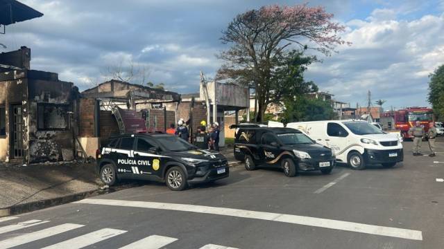 Corpos das vítimas da queda de avião são encaminhados para perícia