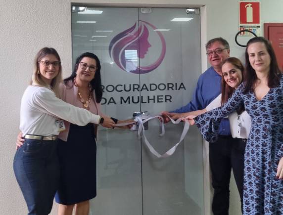 Procuradoria da Mulher inaugura nova sala na Câmara de TM