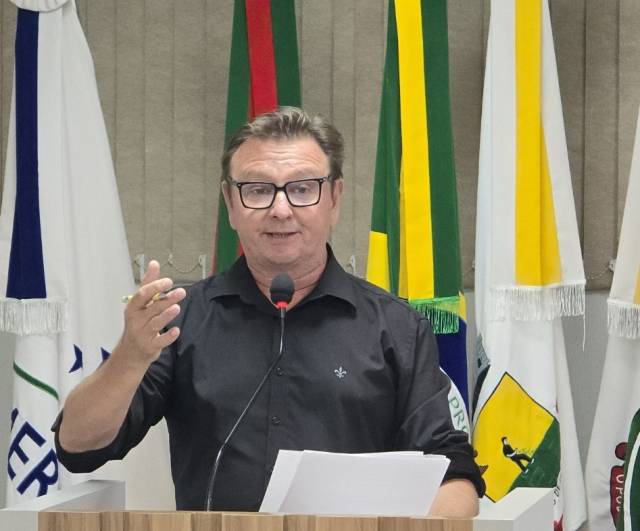 Projeto Cidade Industrial do Leite reconhece a importância do setor, afirma Pato Roberto