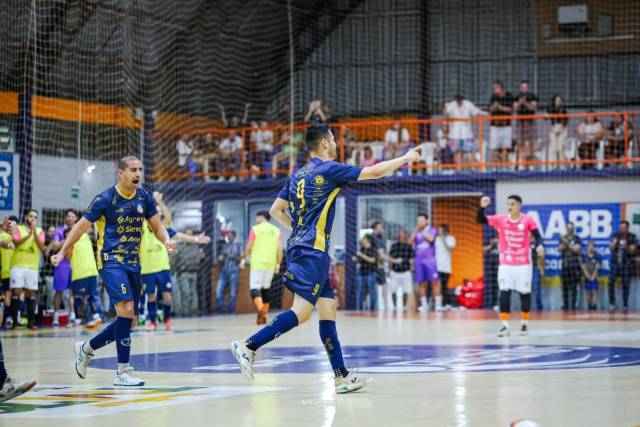 União vence Entre-Ijuís na AABB e ainda tem chance de se classificar