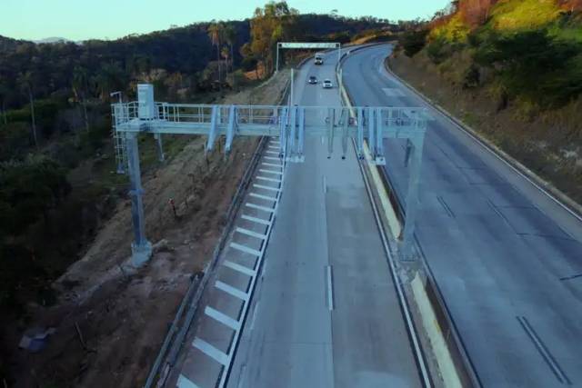 Governo suspende 3,4 milhões de multas por não pagar pedágio