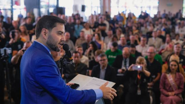 Na Fenasoja, Gabriel Souza cobra solução para endividamento de produtores