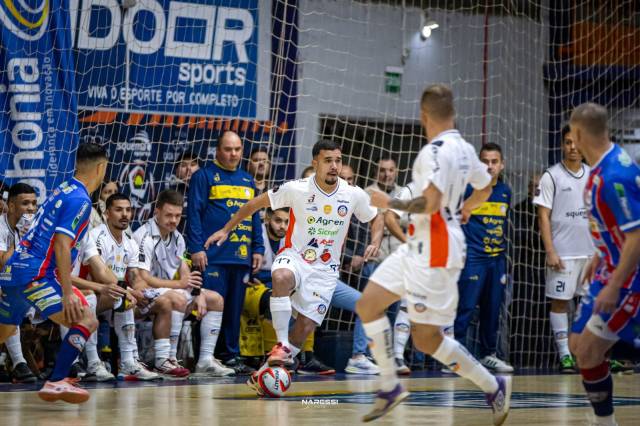 União perde para a Uruguaianense primeiro jogo da semifinal